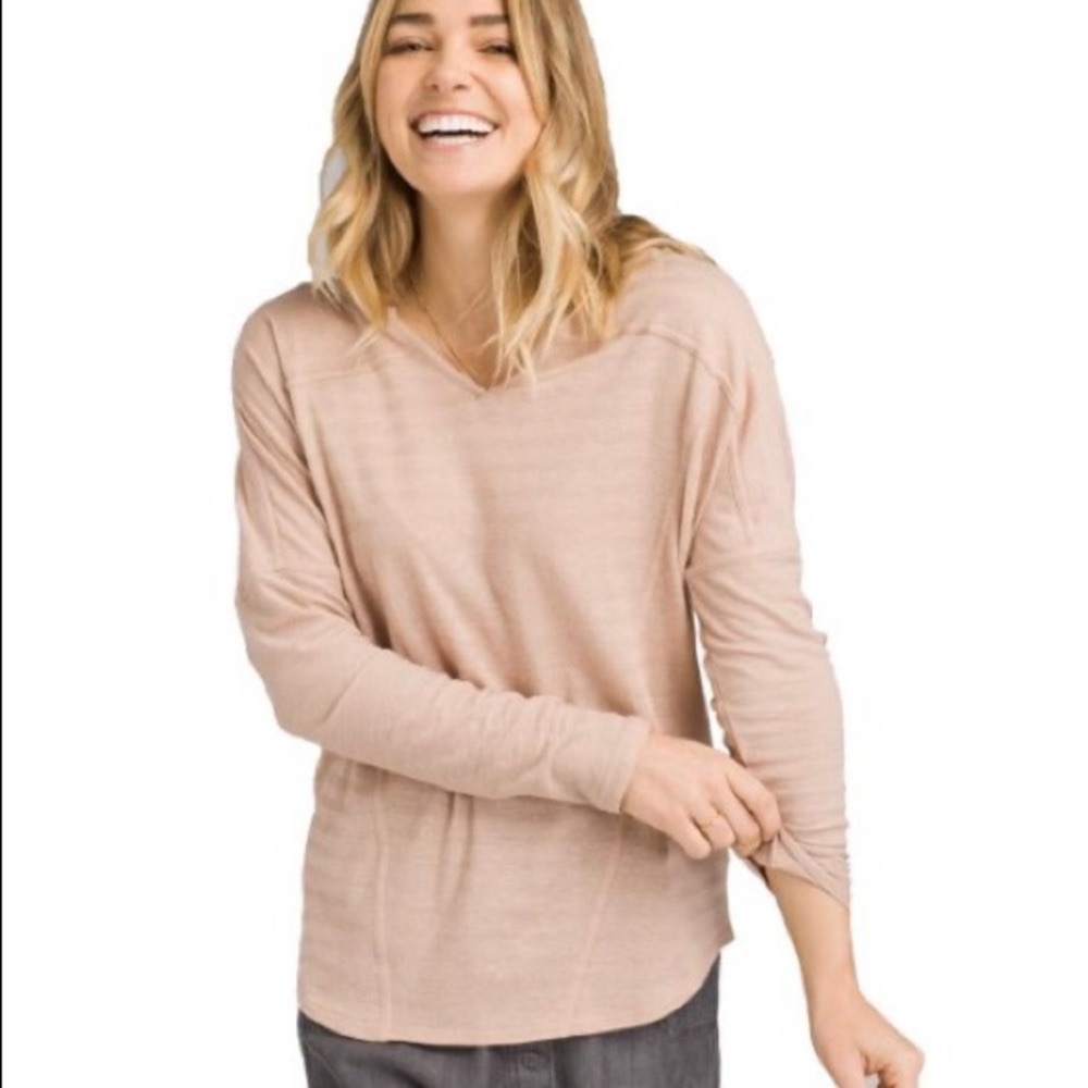 Prana Gladis top
